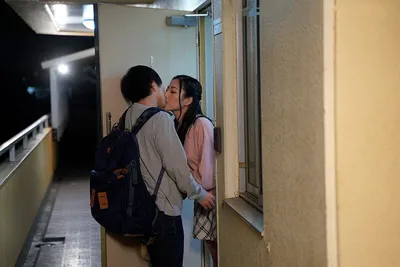 Má yêu bạn học của con trai suốt 5 năm… sau cú sốc bị gã chồng cắm sừng