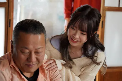 Anh người chồng rơi vào lưới tình của cô em dâu hư đốn trong chuyến về quê