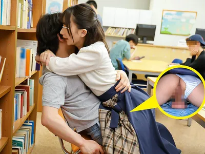 Những cô nàng có sở thích nắc vụng trộm nơi công cộng