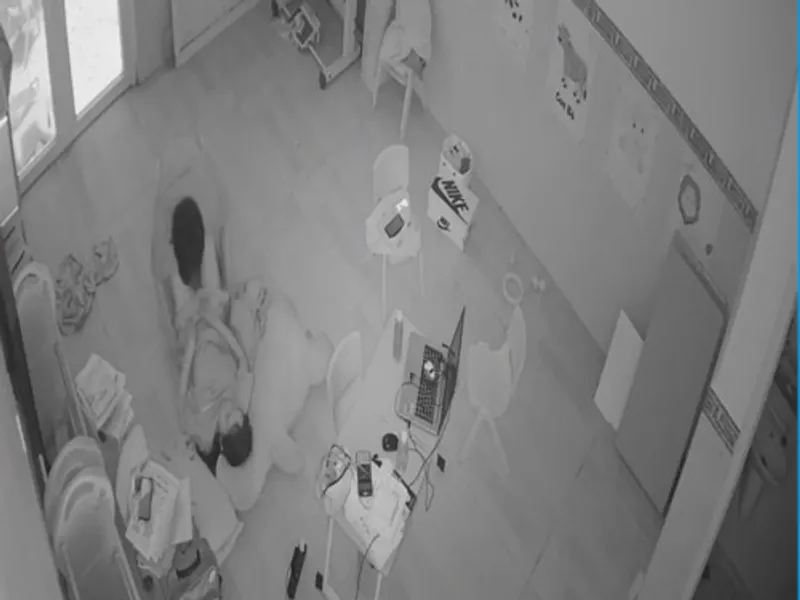 Lộ clip nắc cùng người tình tại phòng khách